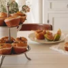 Alzata in acciaio inossidabile a due livelli per petit fours