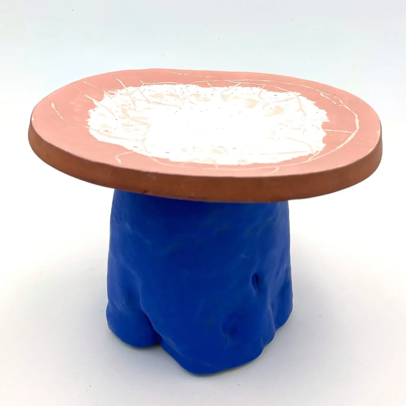 Alzata per torta Fungo Rock blu egiziano e rosa cipria