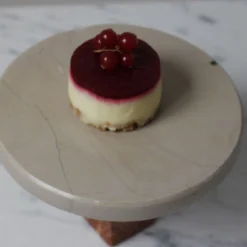 Alzata per torte in Pietra di Puglia e Marmo Travertino Rosso