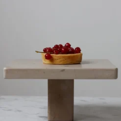 Alzata per torte in pietra di Puglia