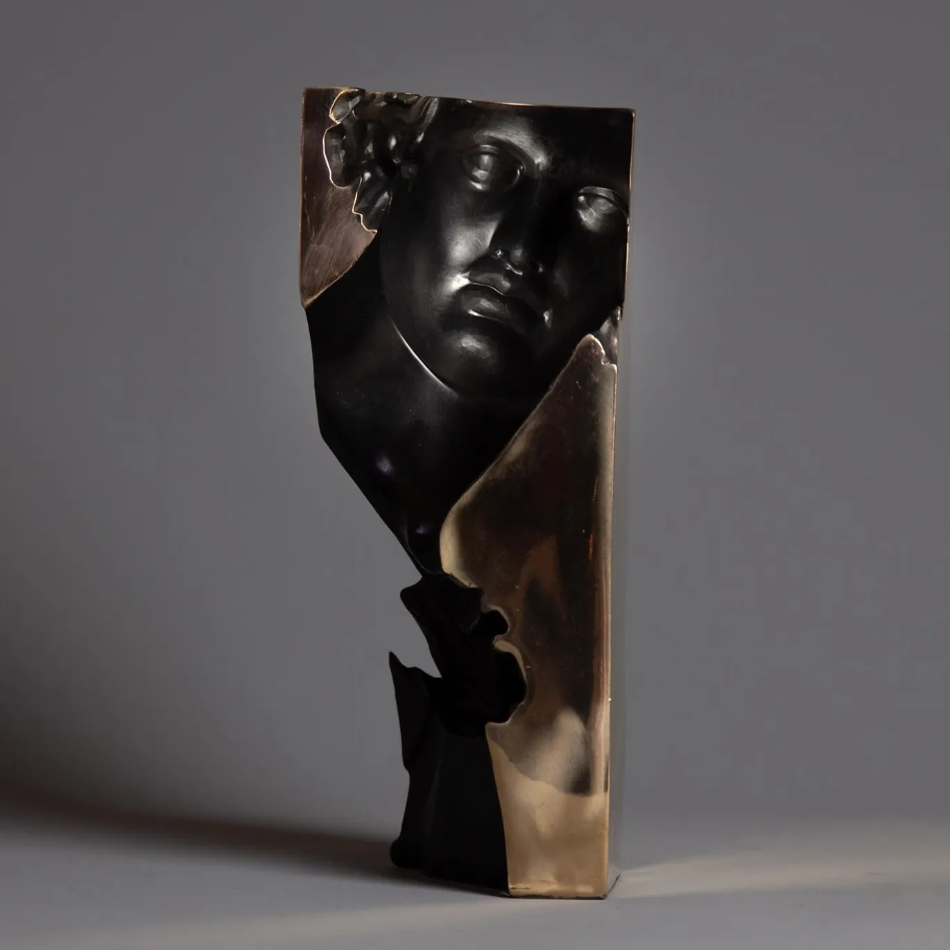 Amanti che non sanno come cavarsela in questo mondo (SHE) Scultura #5