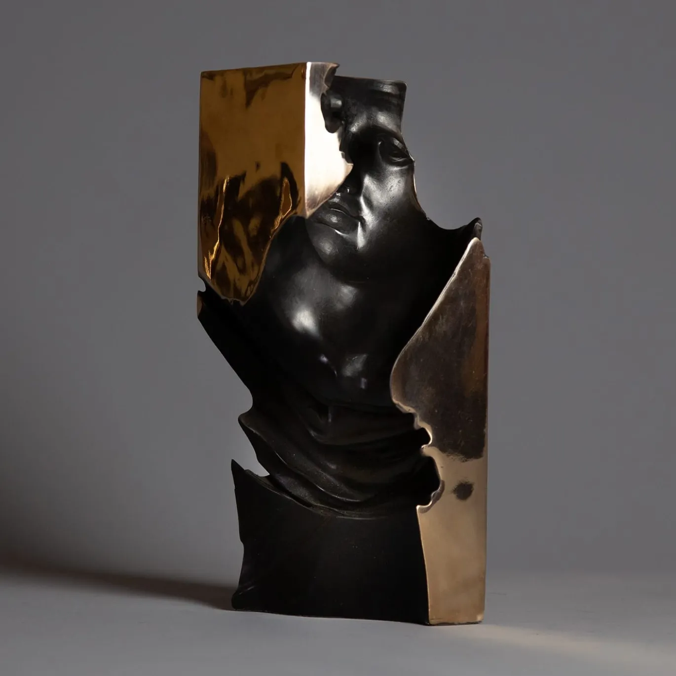 Amanti che non sanno come cavarsela in questo mondo (SHE) Scultura #5