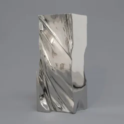 Amori che non sanno come cavarsela in questo mondo (HE) Scultura #1