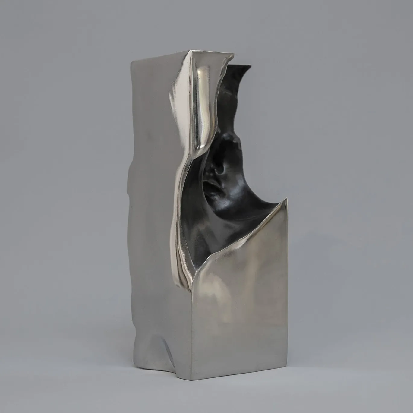 Amori che non sanno come cavarsela in questo mondo (HE) Scultura #1
