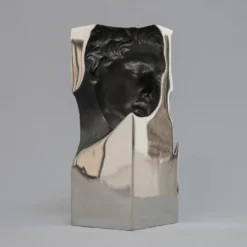 Amori che non sanno come cavarsela in questo mondo (HE) Scultura #1