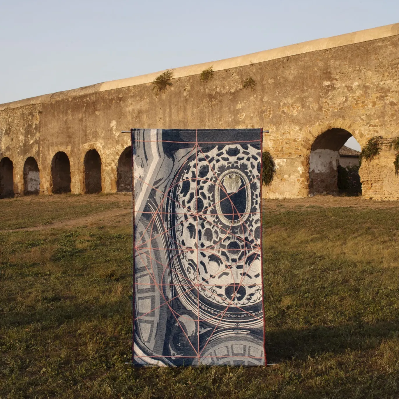 Arazzo double face Borromini in blu petrolio e Rosso Neues Rot