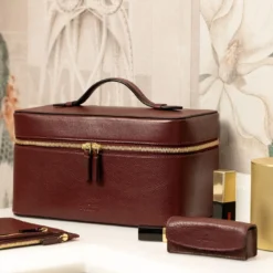 Beauty Case Grande in Pelle Amarena