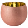 Bicchiere da bere in Velvet Rosa Metal con finitura in rame e interno dorato