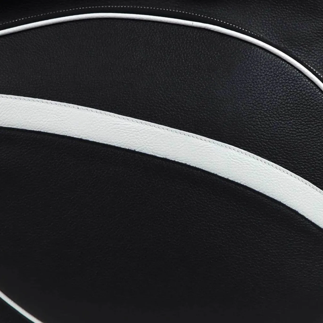 Borsa sportiva in bianco e nero con tasca a forma di racchetta da tennis