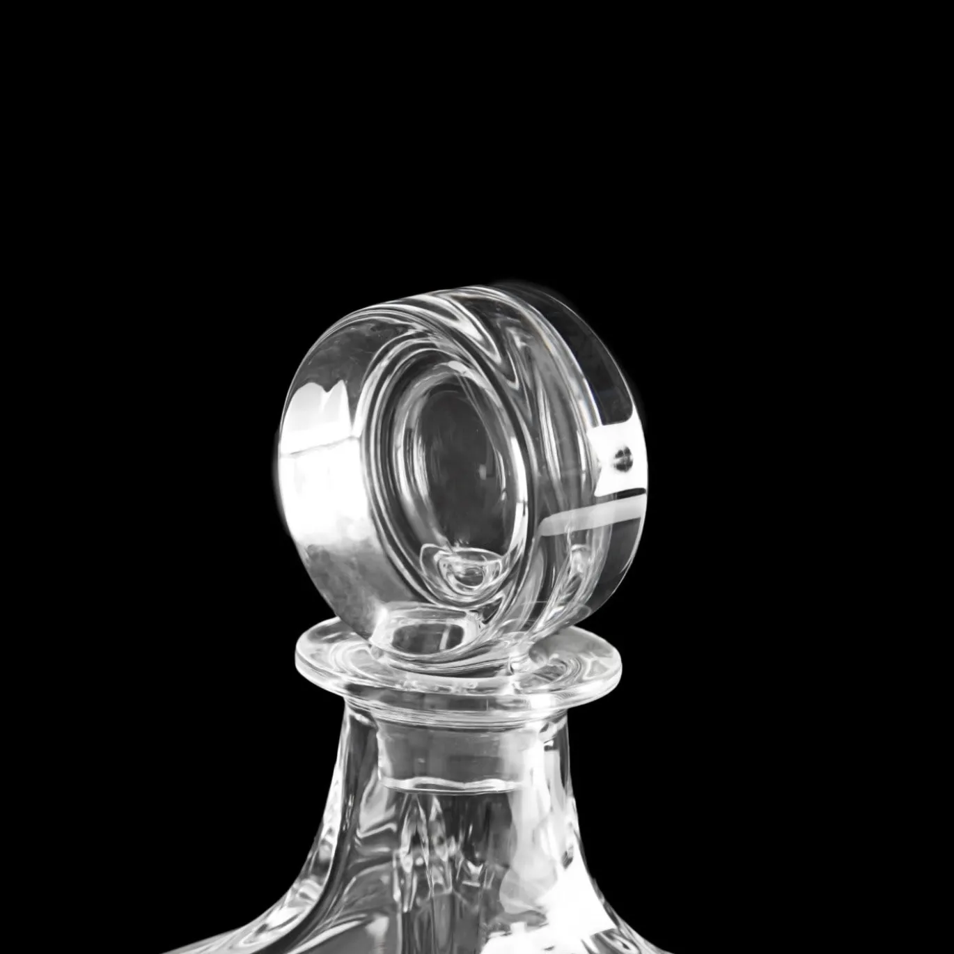 Bottiglia per whisky in cristallo a coste Cubo