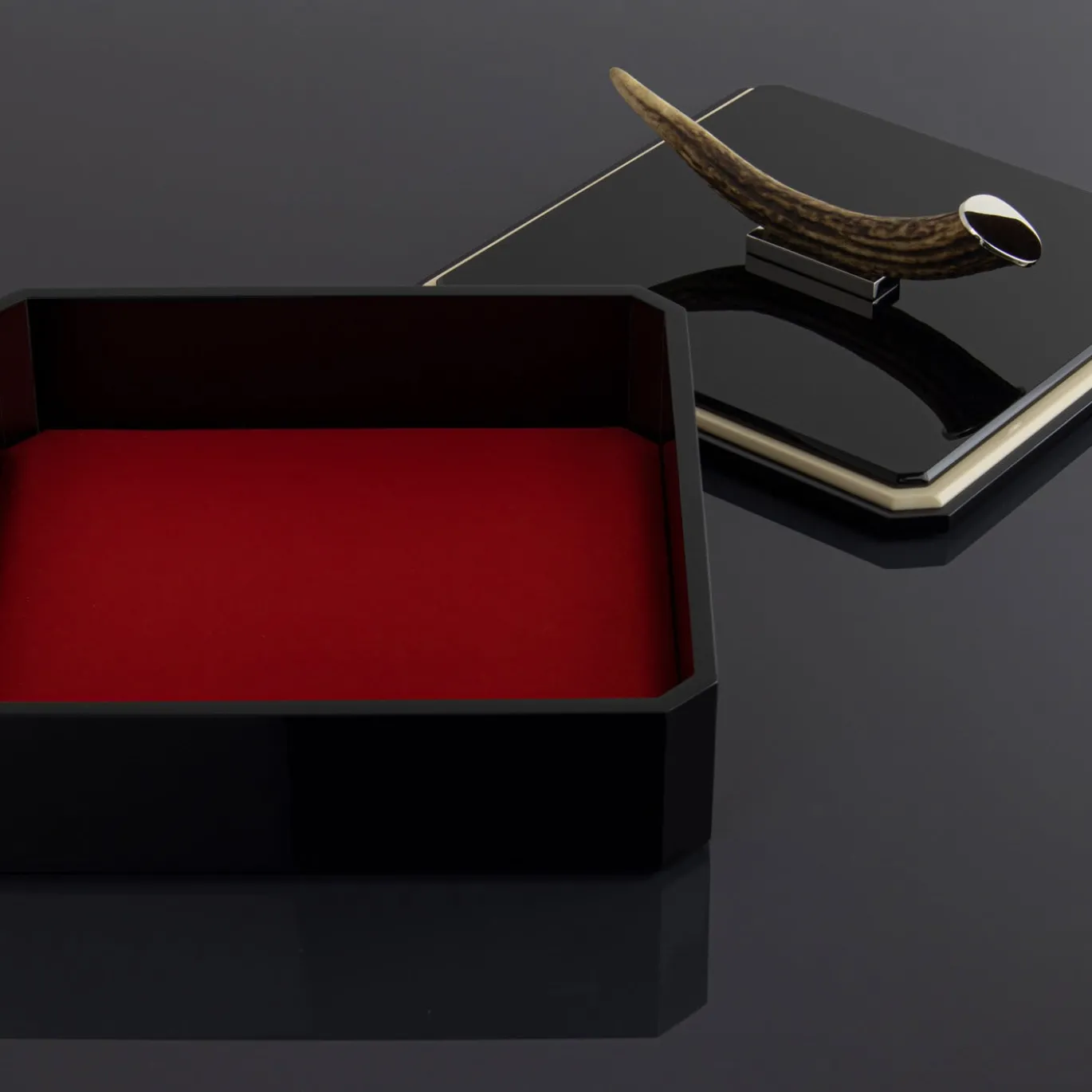 Box Diana con tessuto rosso
