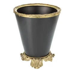 Cestino in ottone scuro con base ornata