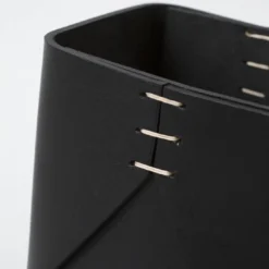 Cestino Regular Cubic nero di Oscar Maschera