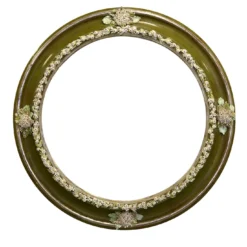 Cornice con fiori e boccioli in campo bianco