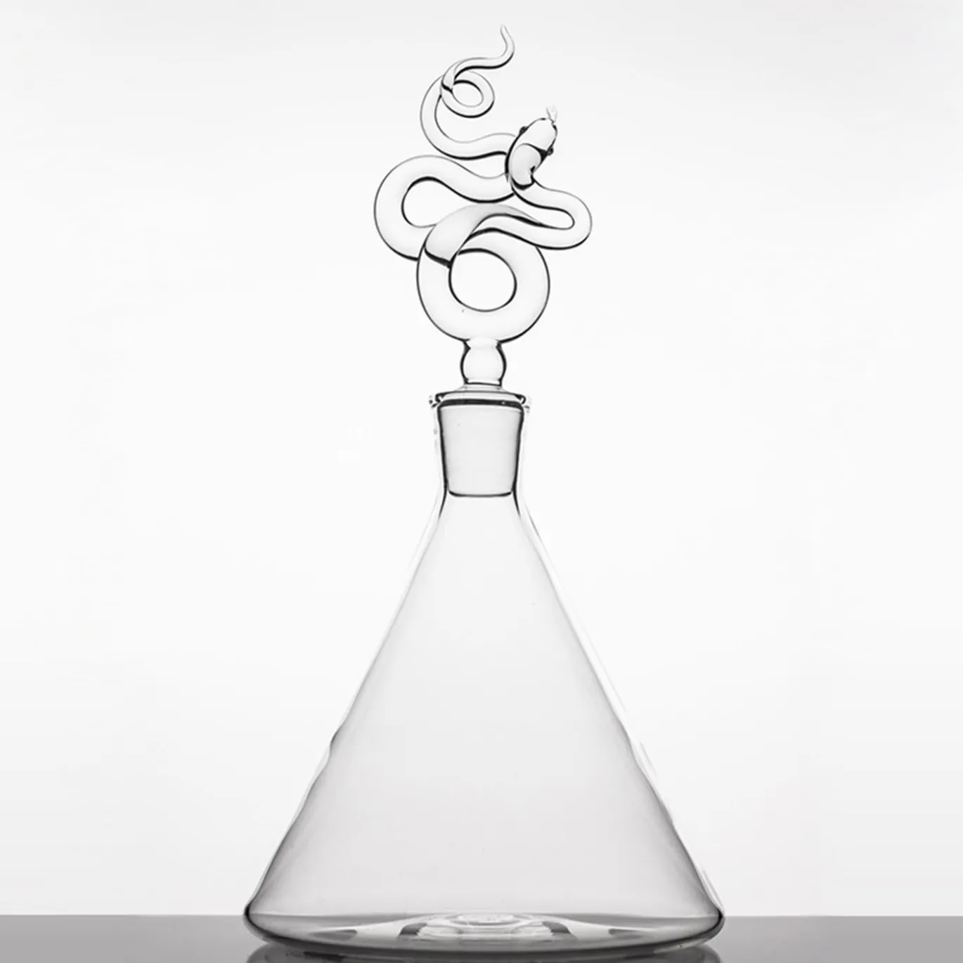 Decanter Serpentine