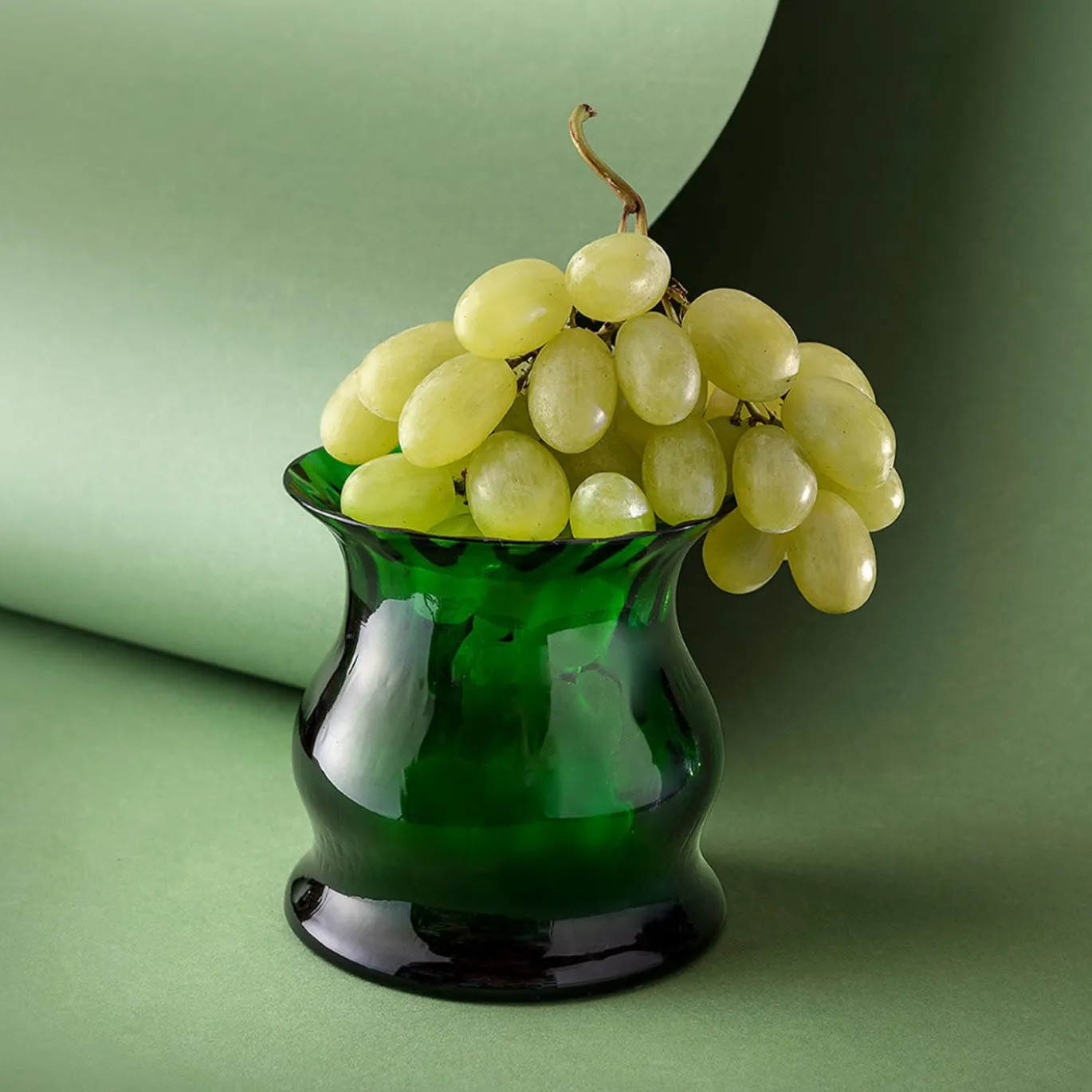 Decorazione a candela con tulipani verdi