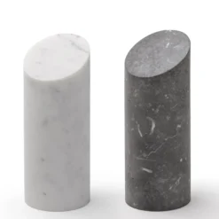 Fermalibri Kilos Black Cylinder di Elisa Ossino