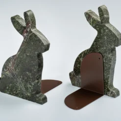 Fermalibro verde destro Bunny Picasso di Alessandra Grasso