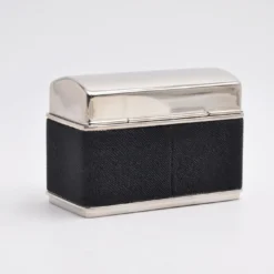 Galucharme Porta sigarette in pelle di squalo nero di Nino Basso