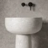 Lavabo autoportante Tetide in pietra di Vicenza grigia