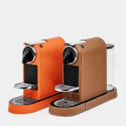 Macchina da caffè Citiz Nespresso in pelle arancione