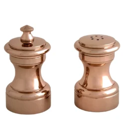 Macinapepe e saliera in ottone placcato oro rosa