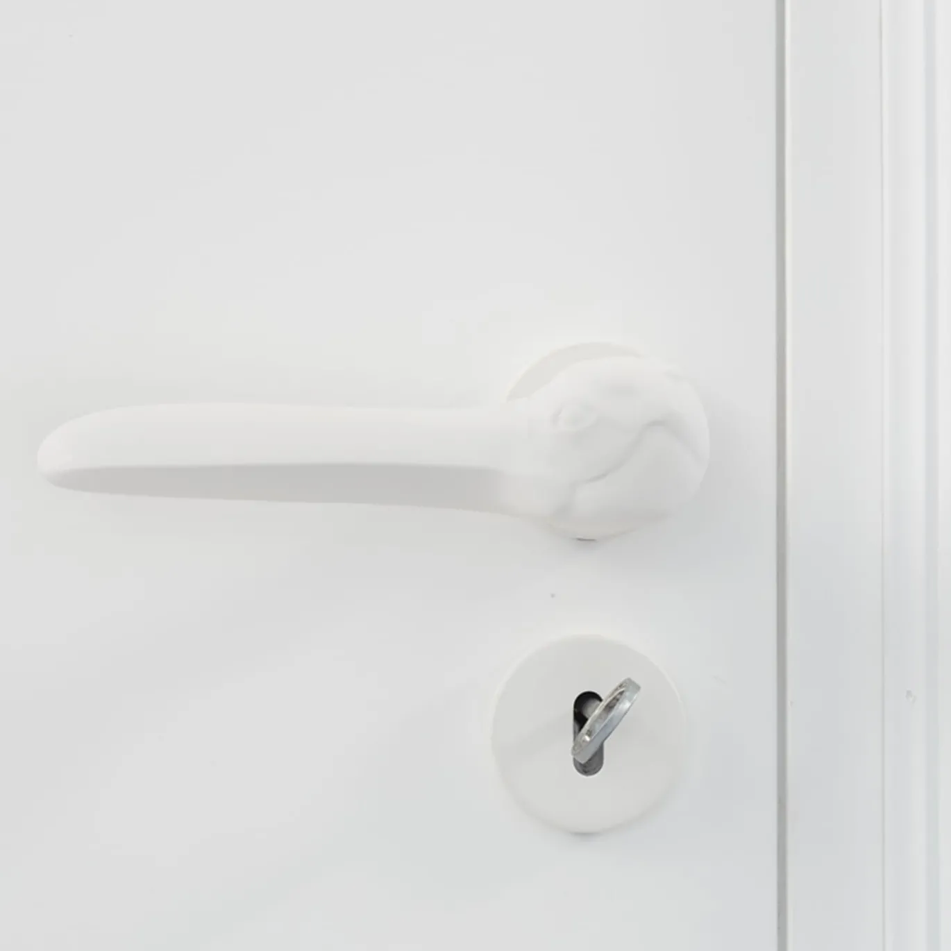 Maniglia Airone White di Nicole Valenti