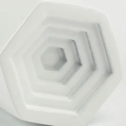 Maniglia per porta Prisma White di Nicole Valenti