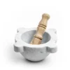 Mortaio di marmo con pestello di legno