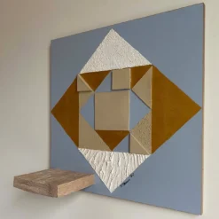 Pannello decorativo e mensola Ziggurat di Mascia Meccani