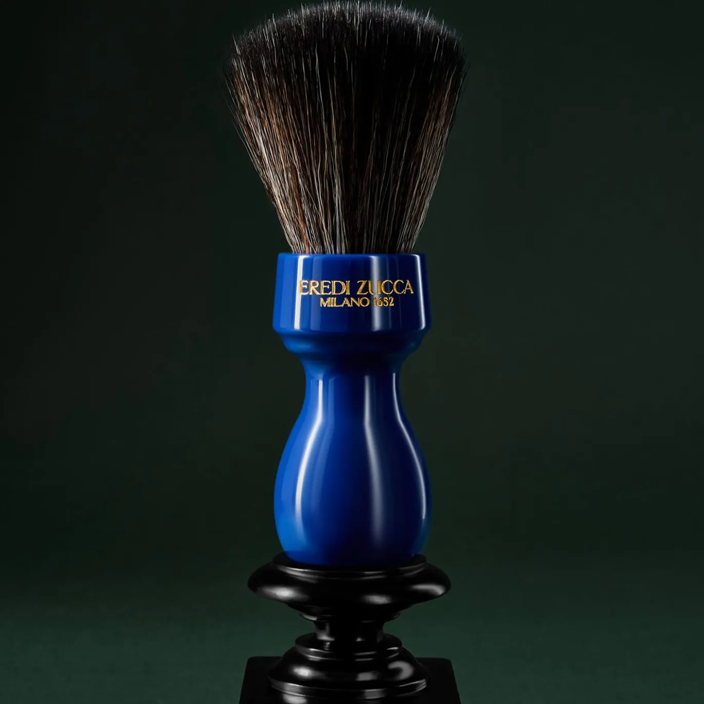 Pennello da barba sintetico in resina blu