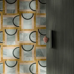 Piastrella in marmo Eidola Vision di Mae Engelgeer
