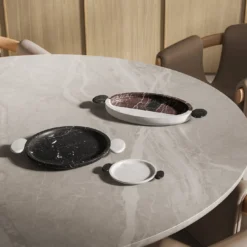 Piatto Danese Black Marquina/White Michelangelo di Matteo Cibic