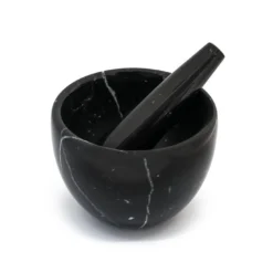 Piccolo mortaio e pestello in marmo nero