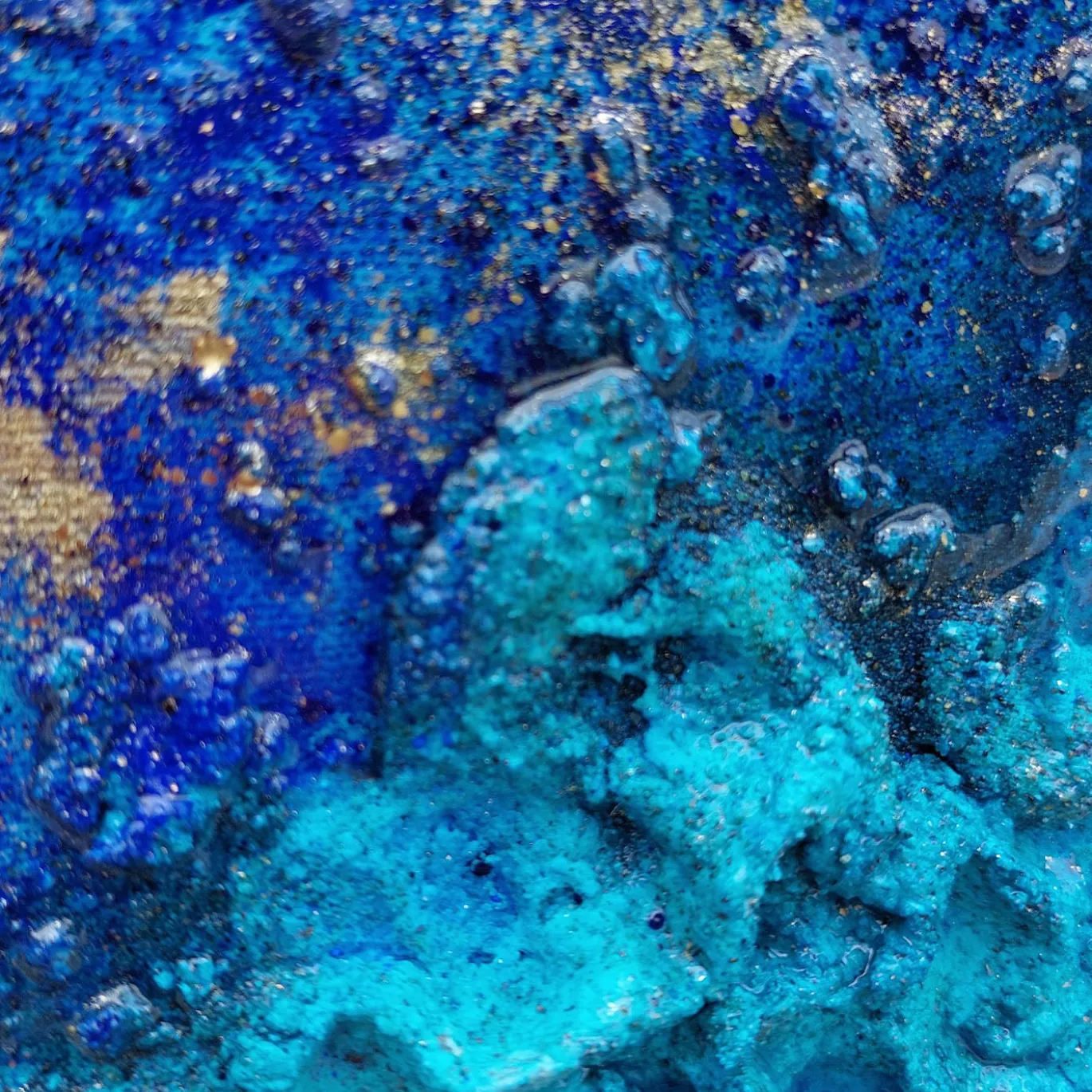 Pittura a tecnica mista della barriera corallina blu intenso