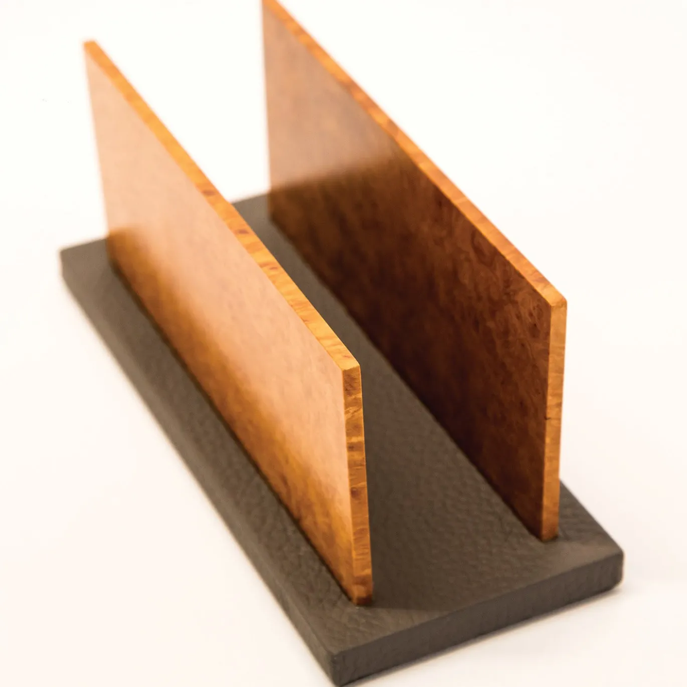 Porta lettere Erika in pelle e legno
