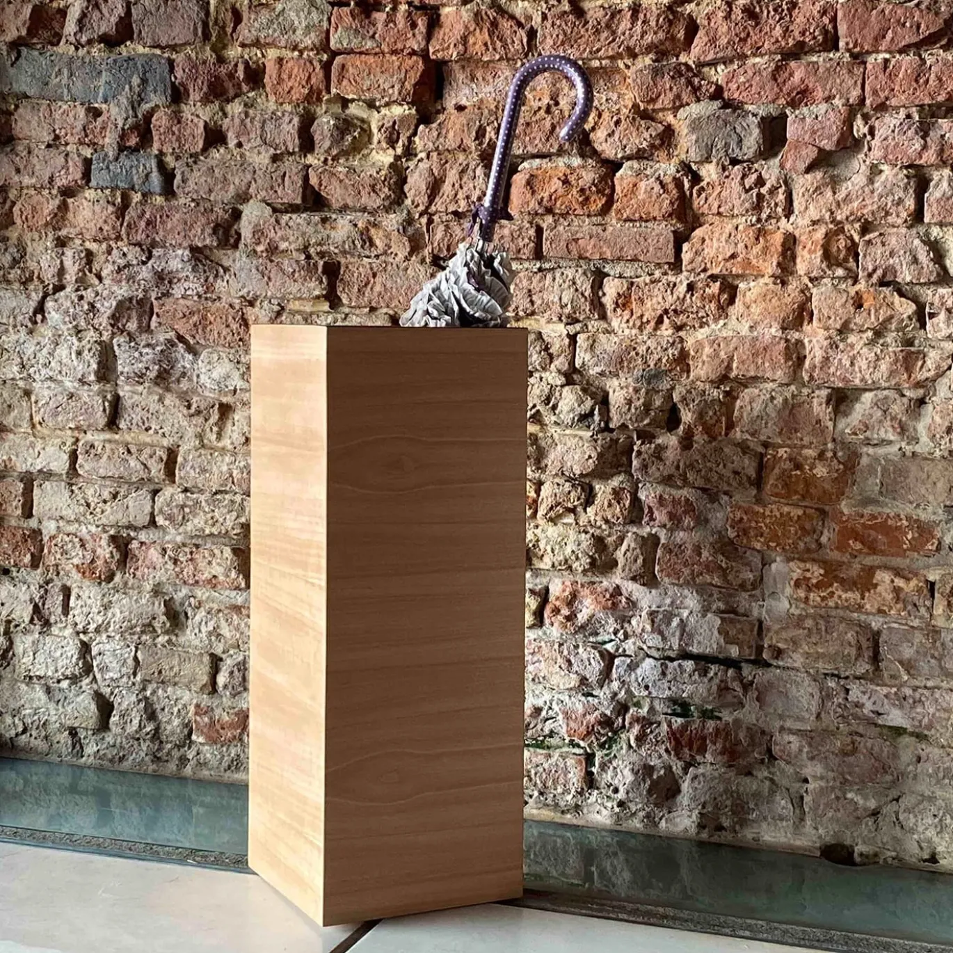 Portaombrelli Plinto di Meccani Studio