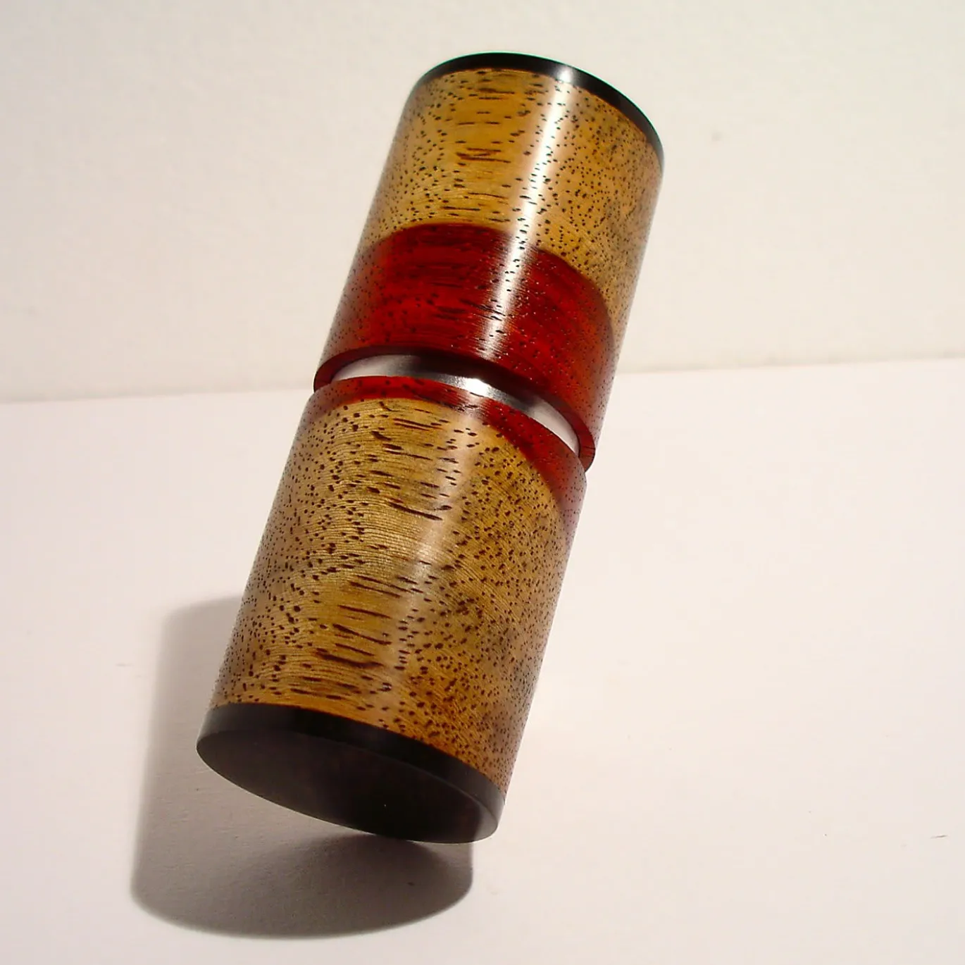 Portaspezie in padauk ed ebano