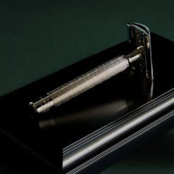 Rasoio di sicurezza cromato platinato