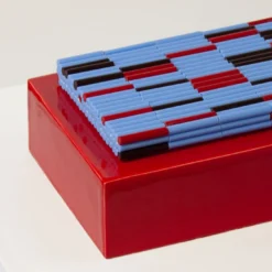 Scatola in ceramica rossa Triadi e Rivolti con coperchio in mosaico azzurro