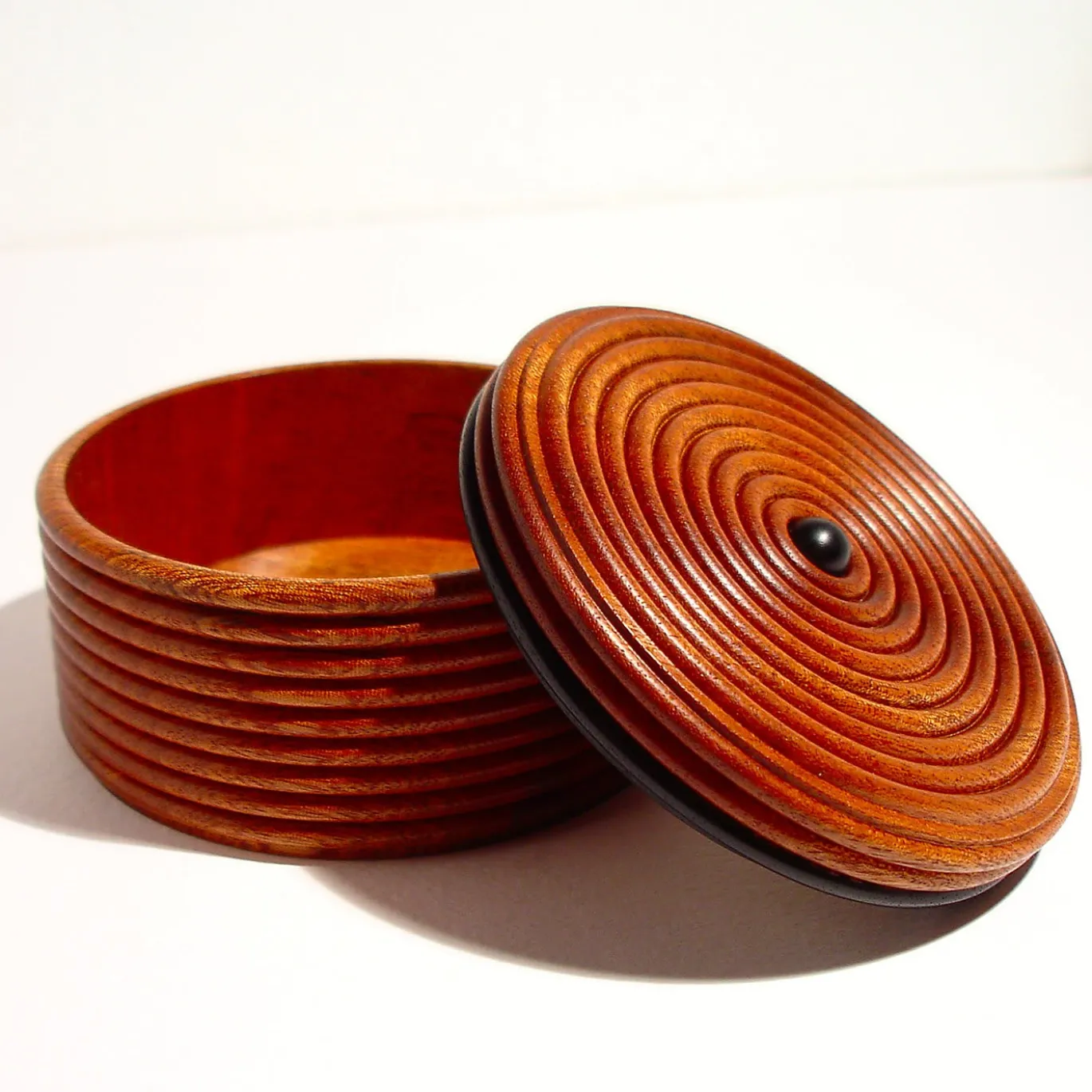 Scatola in sapele ed ebano con coperchio #2