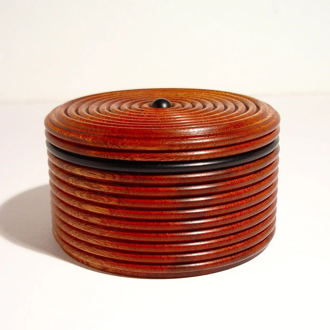 Scatola in sapele ed ebano con coperchio #2