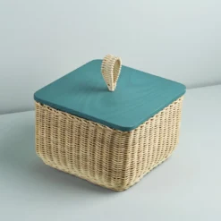 Scatola Quadrata Coralia in Midollo con Coperchio in Legno Blu Pavone