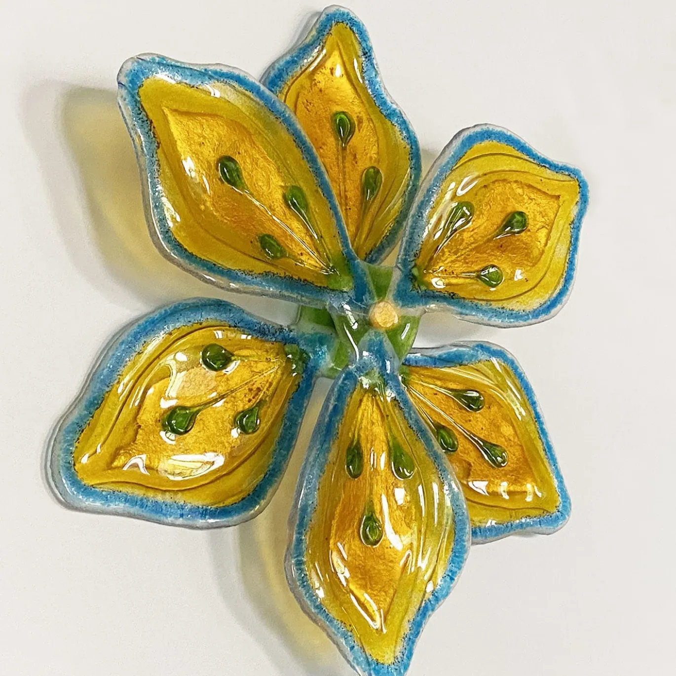 Scultura da parete in vetro blu e oro Fiore