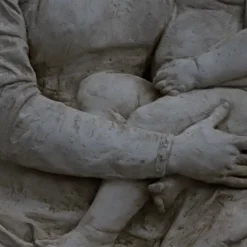 Scultura da Parete Madonna con Bambino Rotonda a Bassorilievo in Gesso Bianco