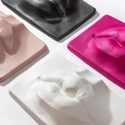 Scultura di labbra Ruby Woo