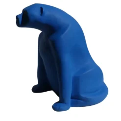 Scultura di pantera blu elettrico