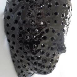 Scultura Fetish Mask in ceramica nera