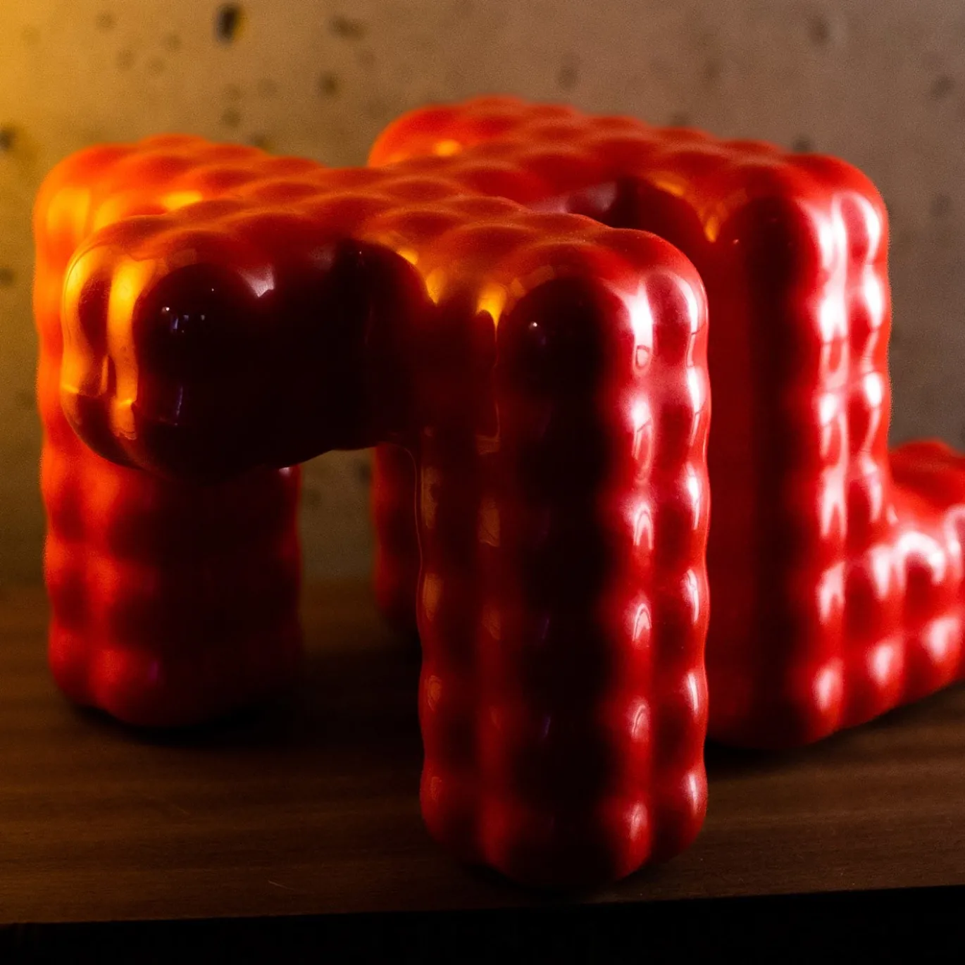 Scultura gommosa Prono Blob