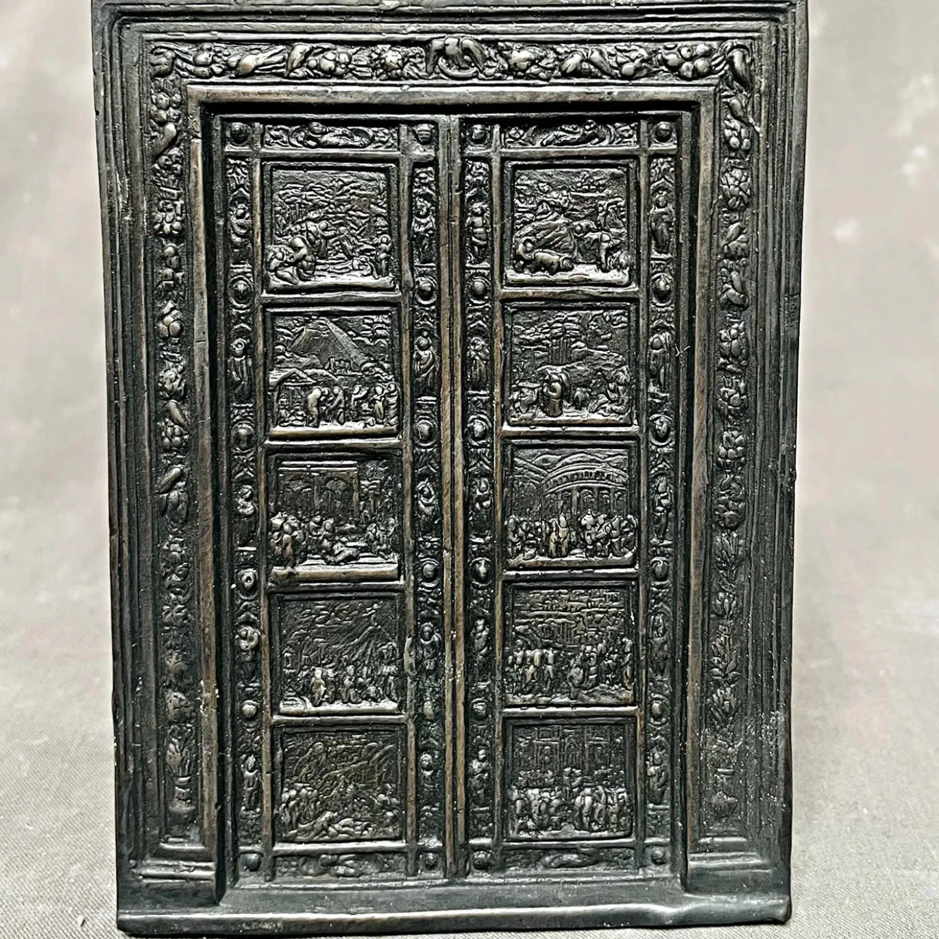 Scultura in bronzo Porta del Paradiso